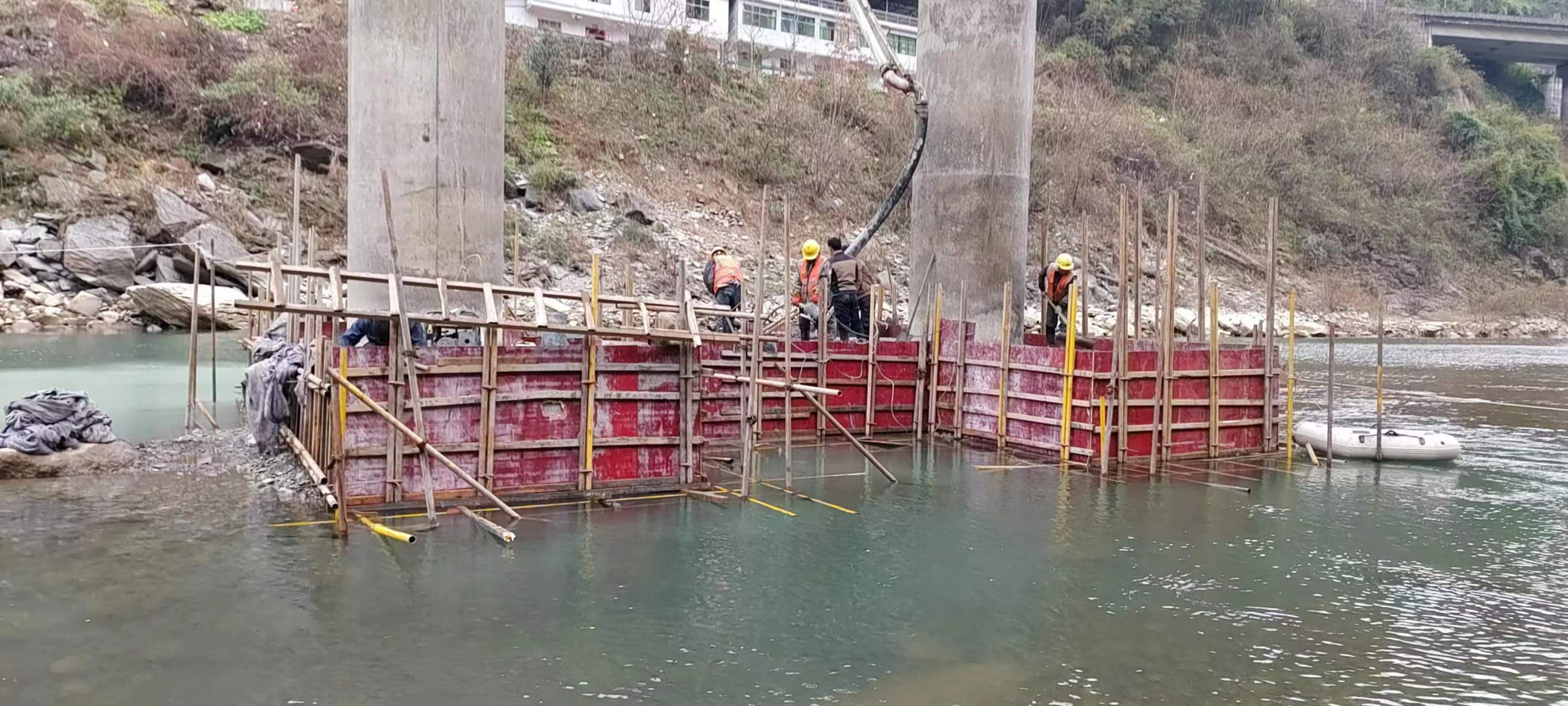 德宏水利工程施工中堤坝渗漏原因以及防渗加固技术